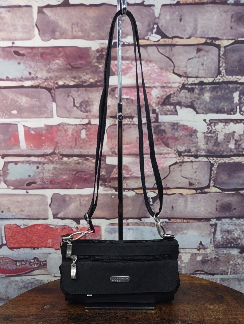 Baggallini Crossbody Organizer Bag - Picture 2 of 12